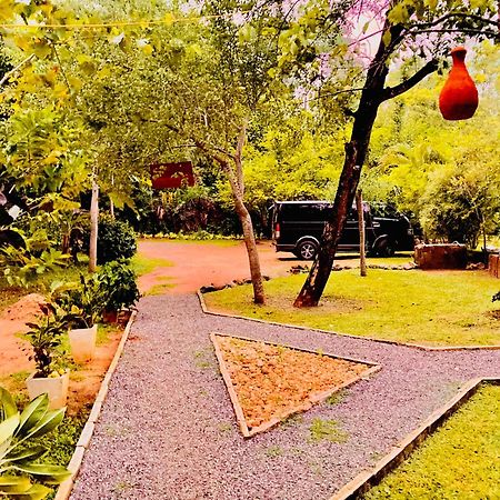 Suncity Privacy Cottages Udawalawe Dış mekan fotoğraf