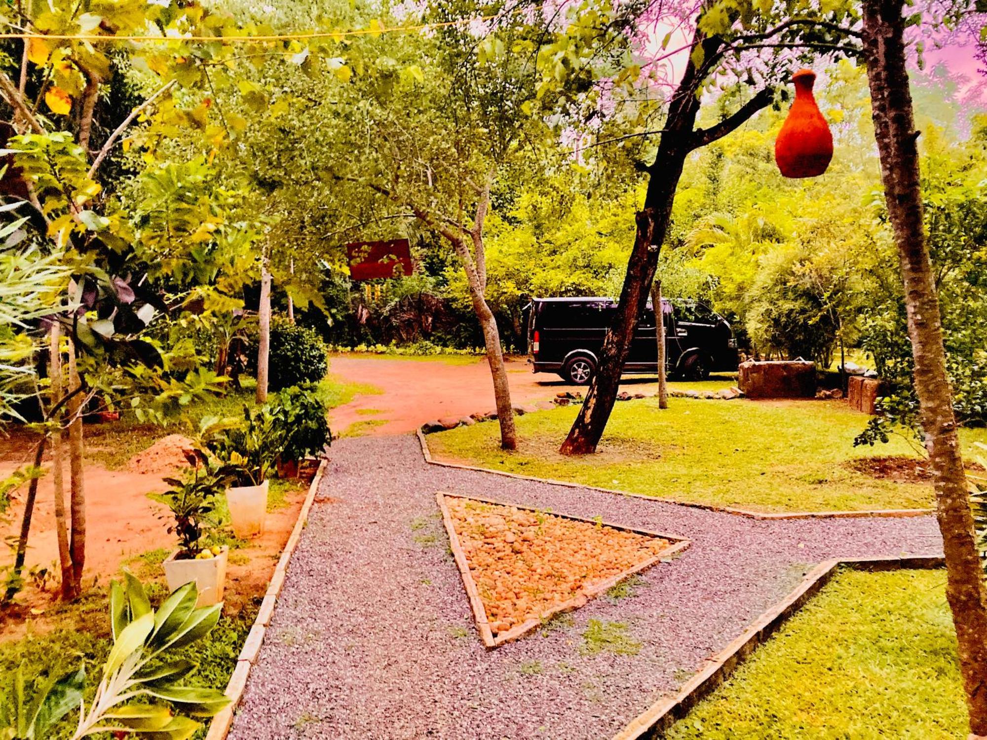 Suncity Privacy Cottages Udawalawe Dış mekan fotoğraf