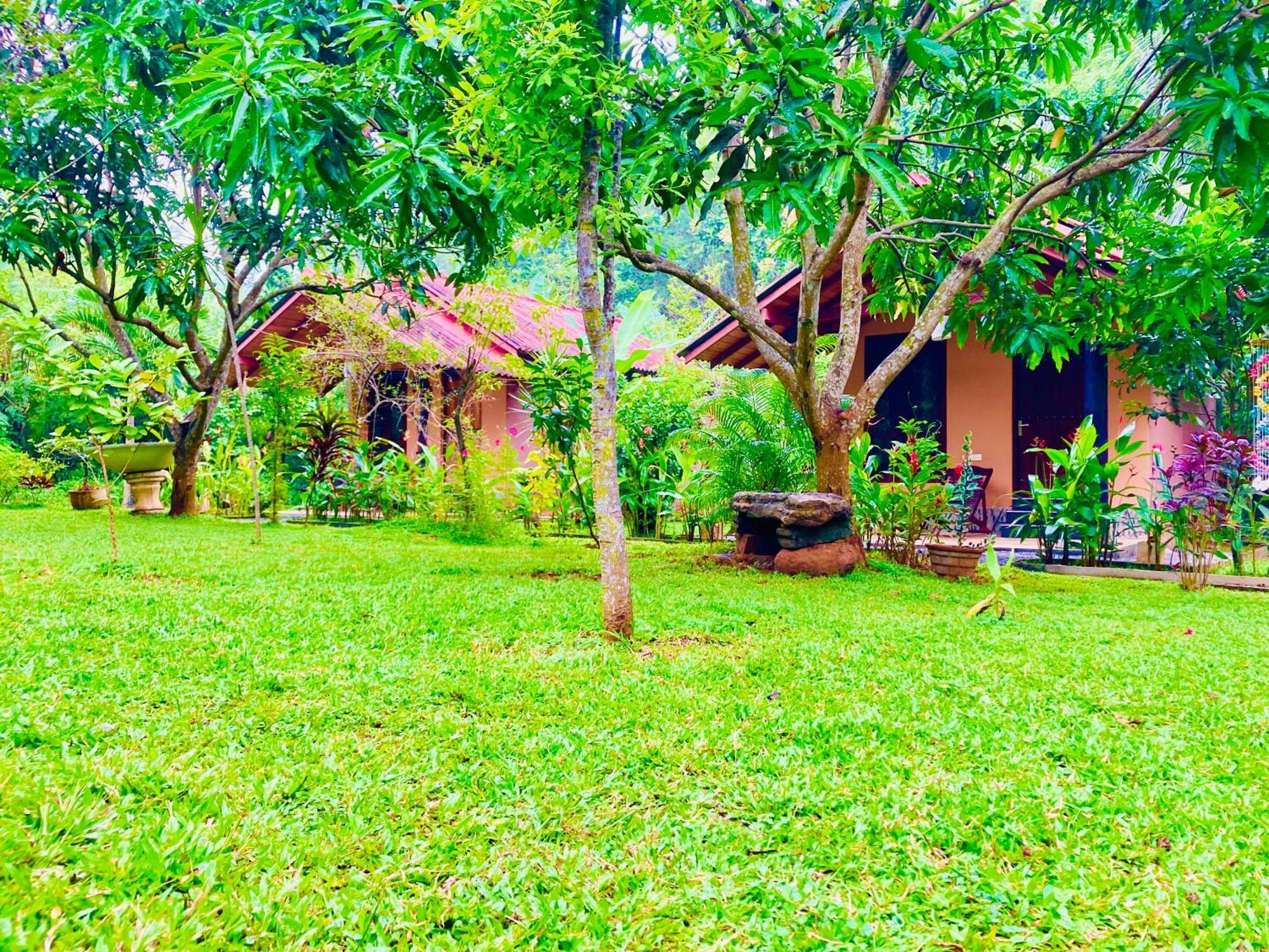 Suncity Privacy Cottages Udawalawe Dış mekan fotoğraf